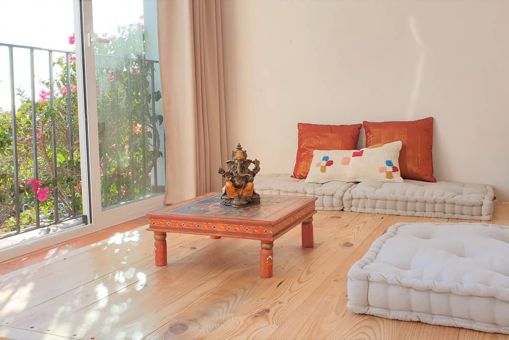 Master Bedroom Outside